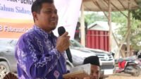 Ket : Sujono memberi sambutan yang membuat suasana mencair